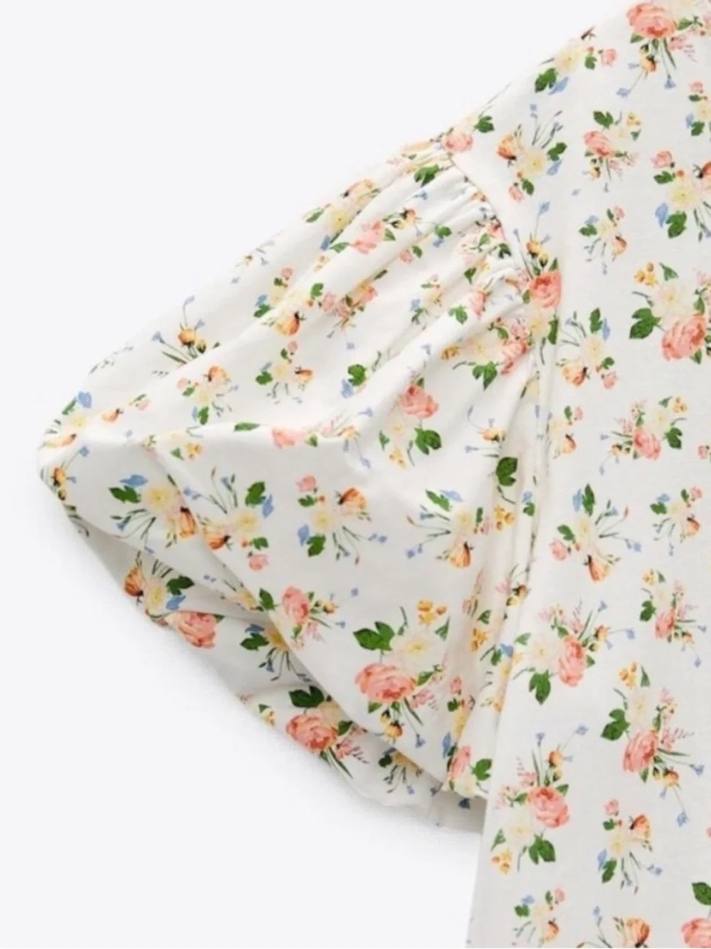 Zara Floral Puff Sleeve Blouse in Cream Size L NWOT